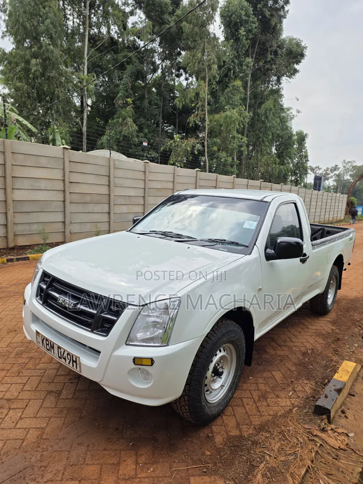 Isuzu D-MAX 2010 White