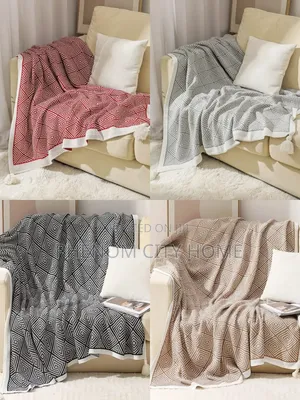Bohemian Knitted Throwblanket With Pendant
