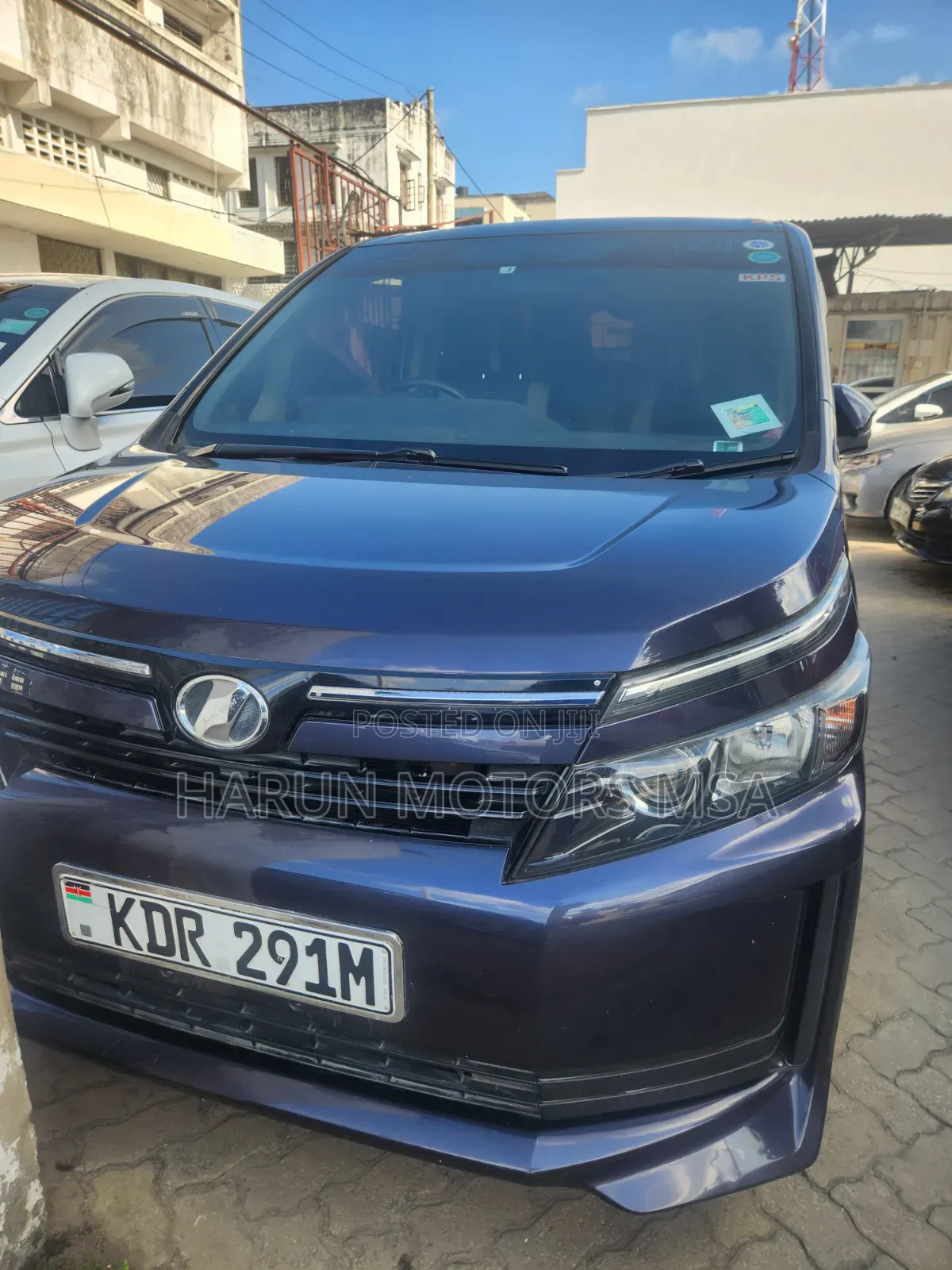 Toyota Voxy 2017 Blue