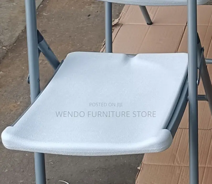 Office Chairs; Foldable White Training Chairs