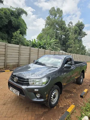 Toyota Hilux 2021 Gray