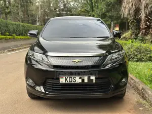 Toyota Harrier 2.0 2017 Black