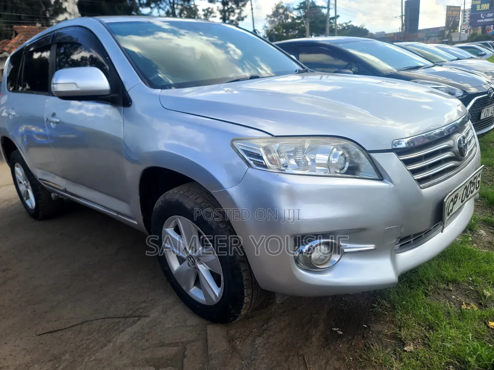 Toyota Vanguard 2010 Silver