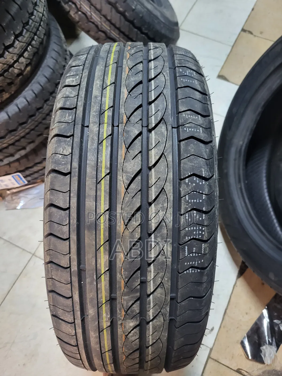 225/45r18 Centara