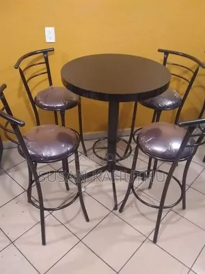 Brown Grandeur Restaurant Set
