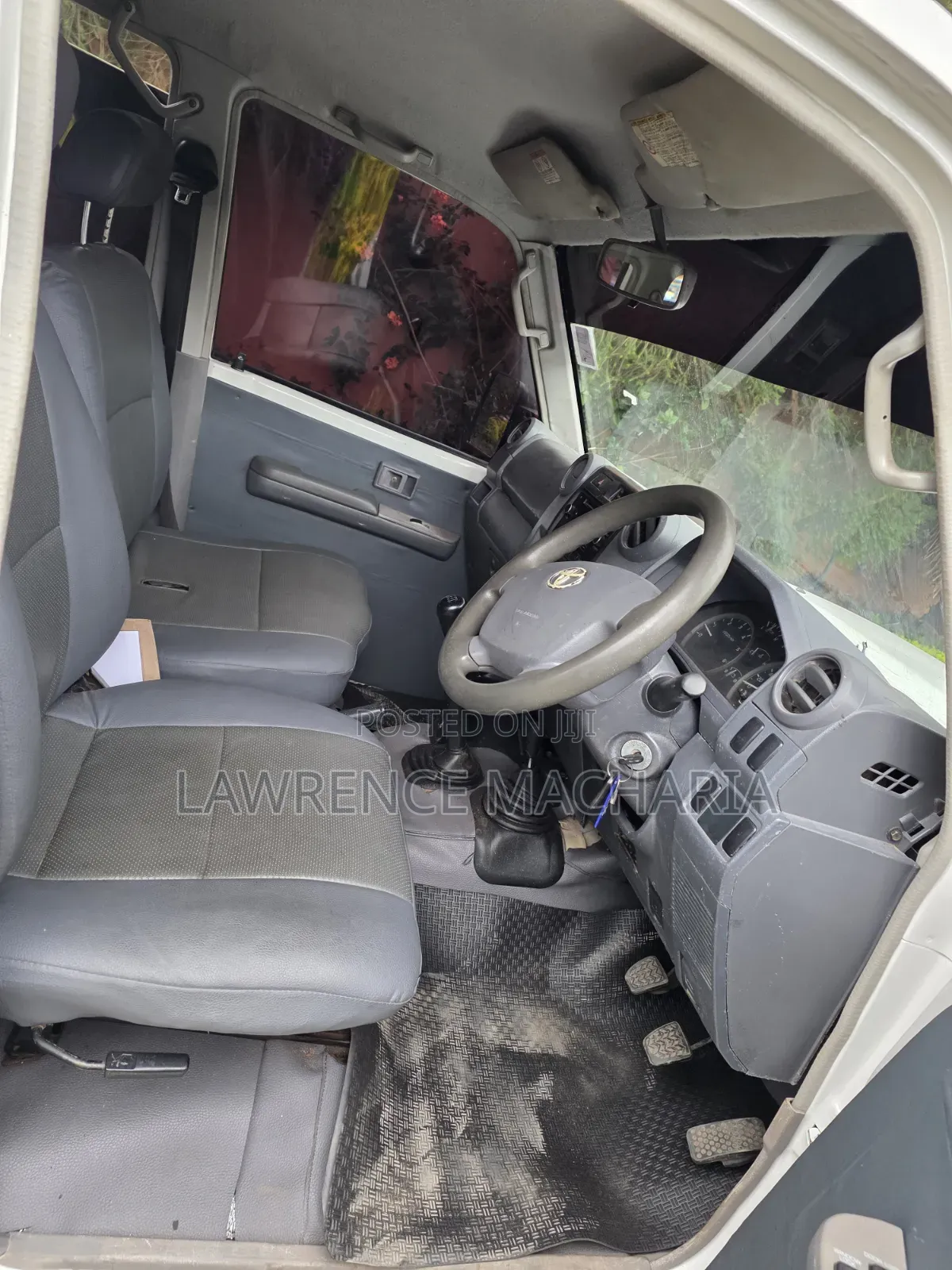 Toyota Land Cruiser 2016 White