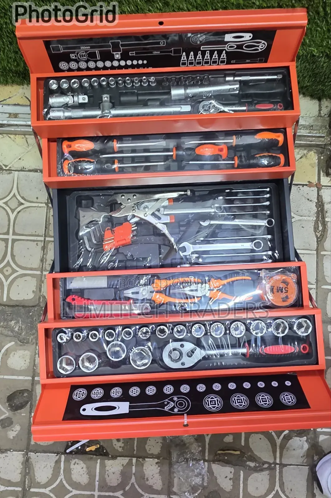 85pcs Socket Toolbox - Chrome Vanadium Steel, Metal Case, 1/4" 1/2"