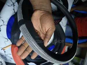 Universal Steering Wheel Embellished With Glittering Silver Rhinestone