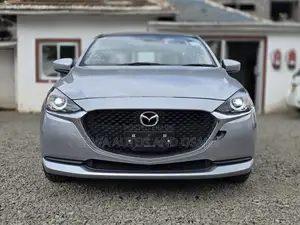 Mazda 2 2019 Silver
