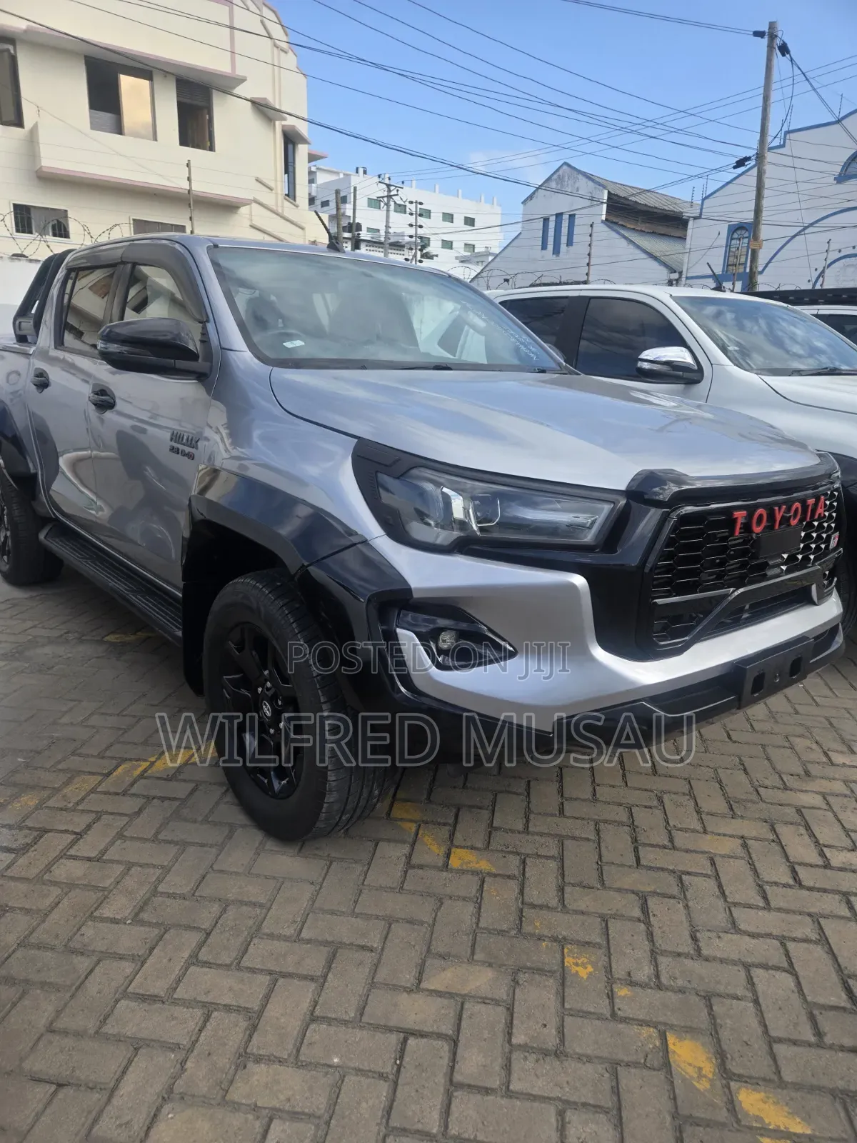 Toyota Hilux Rogue 4x4 2019 Silver