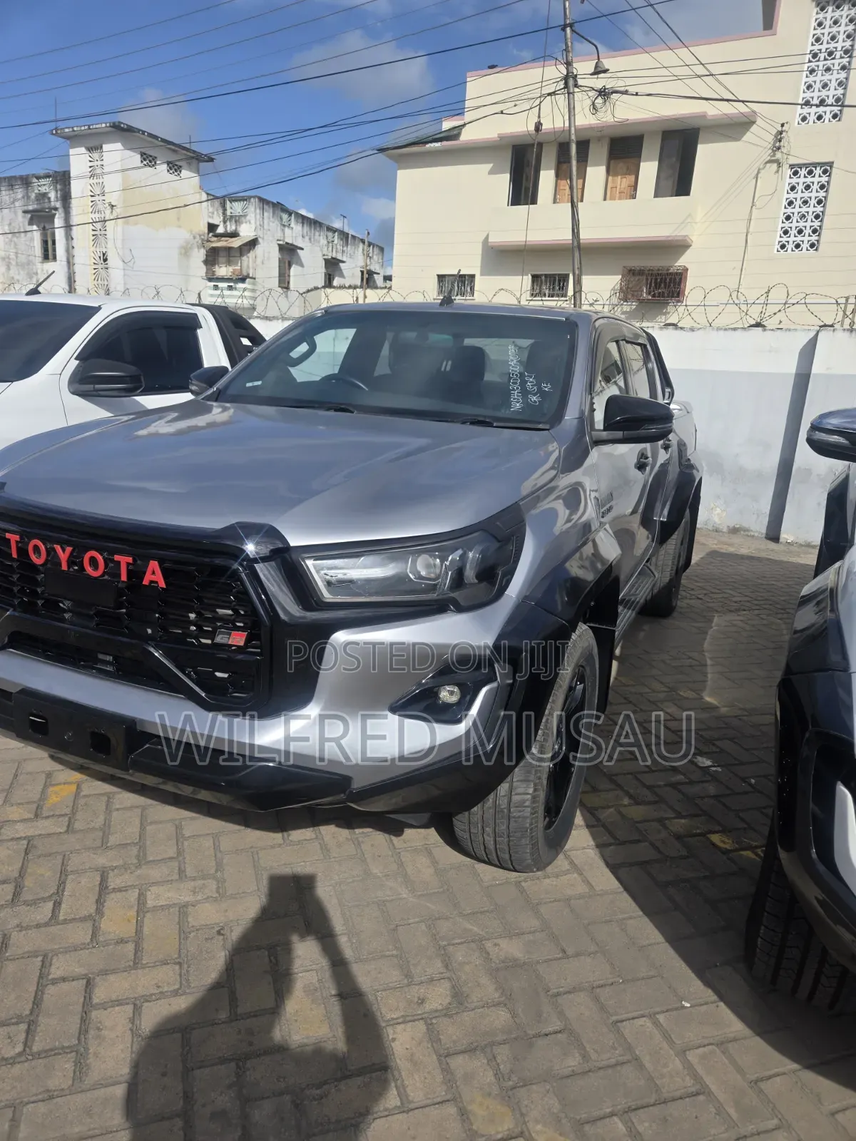 Toyota Hilux Rogue 4x4 2019 Silver