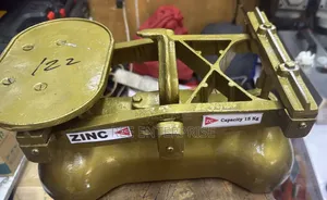 Manual Old School Weighing Scale