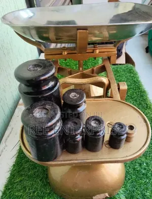 Analogue Manual Old School Weighing Scale