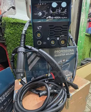 Makita Mig Welding Machine, 400