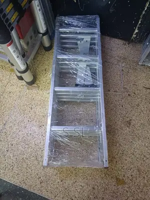 4x4 Aluminium Folding Ladder – Strong, Lightweight