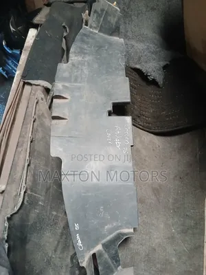 Toyota Crown 2006 Radiator Top Cover