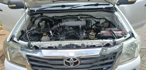 Toyota Hilux 2014 White