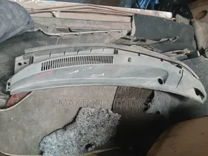 Toyota Ractise 2010 Windscreen Panels