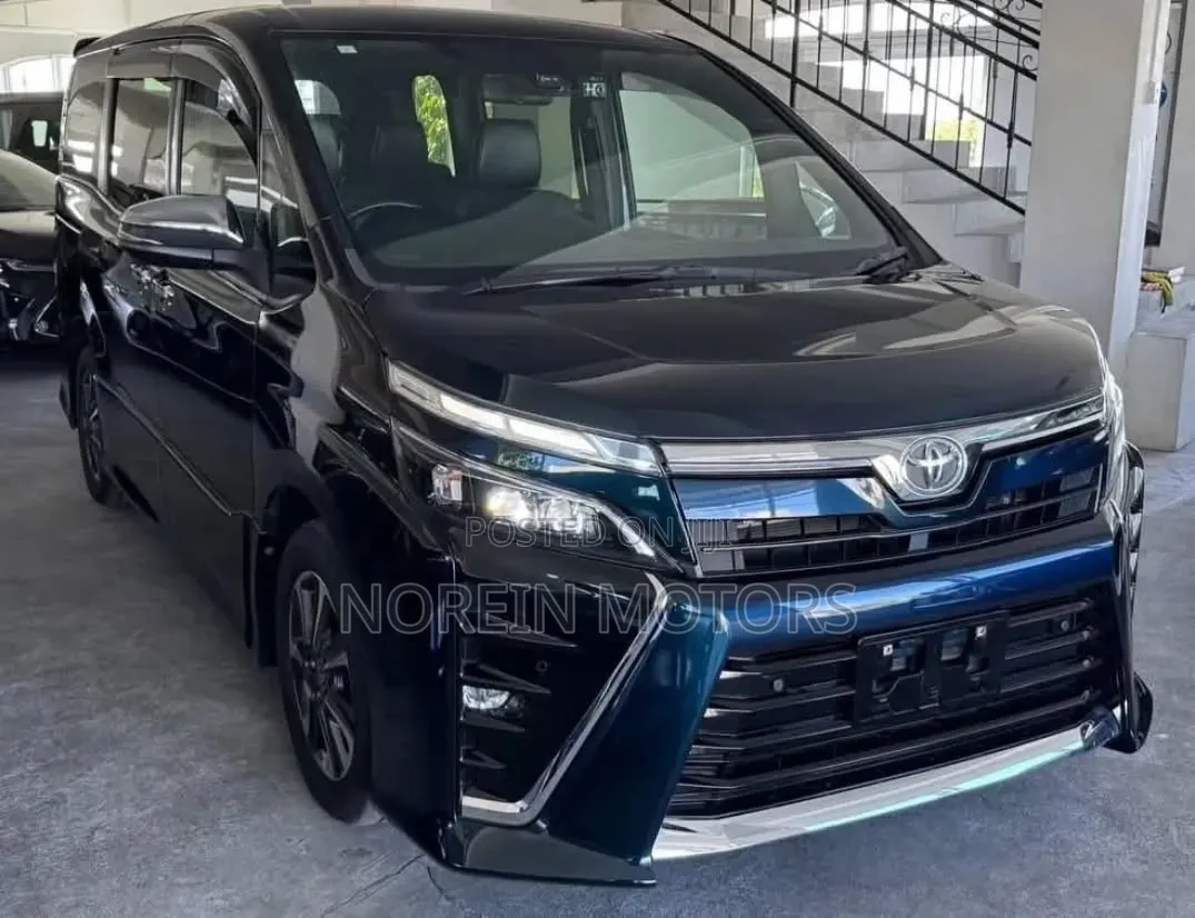 Toyota Noah 2020 Blue