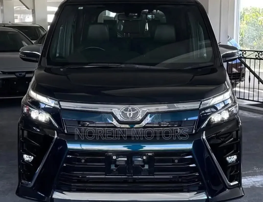 Toyota Noah 2020 Blue