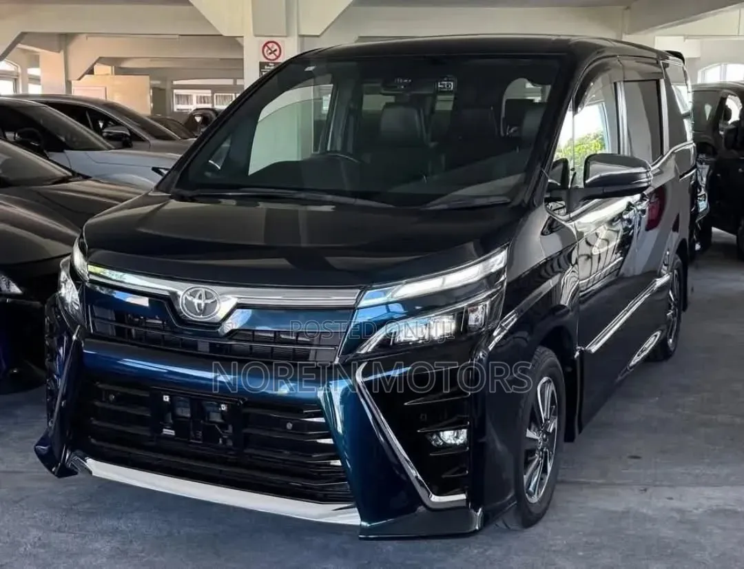Toyota Noah 2020 Blue