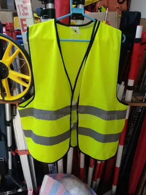 Neon Safety Reflector Vest for Road Workers