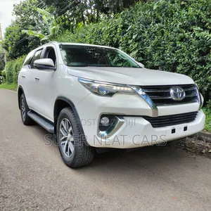 Toyota Fortuner 2.8 D AWD 2018 White
