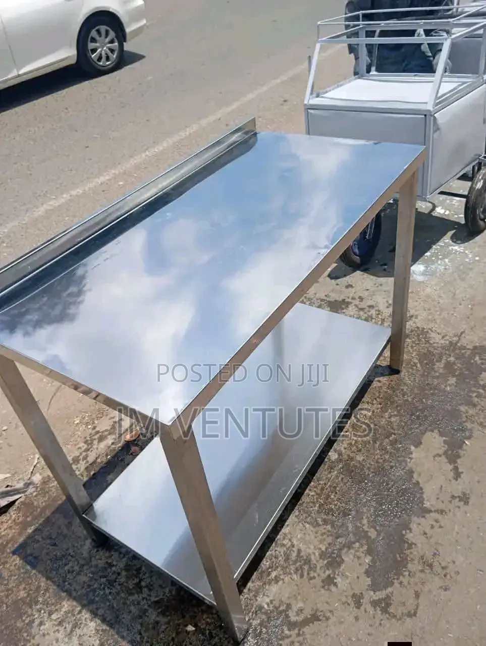 Durable Stainless Steel Working Table 4ft