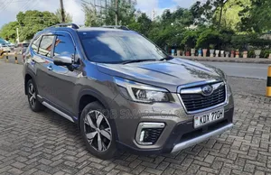 Subaru Forester 2018 Gray