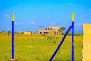 Muthaara 40 By90 Plots for Sale. Sm
