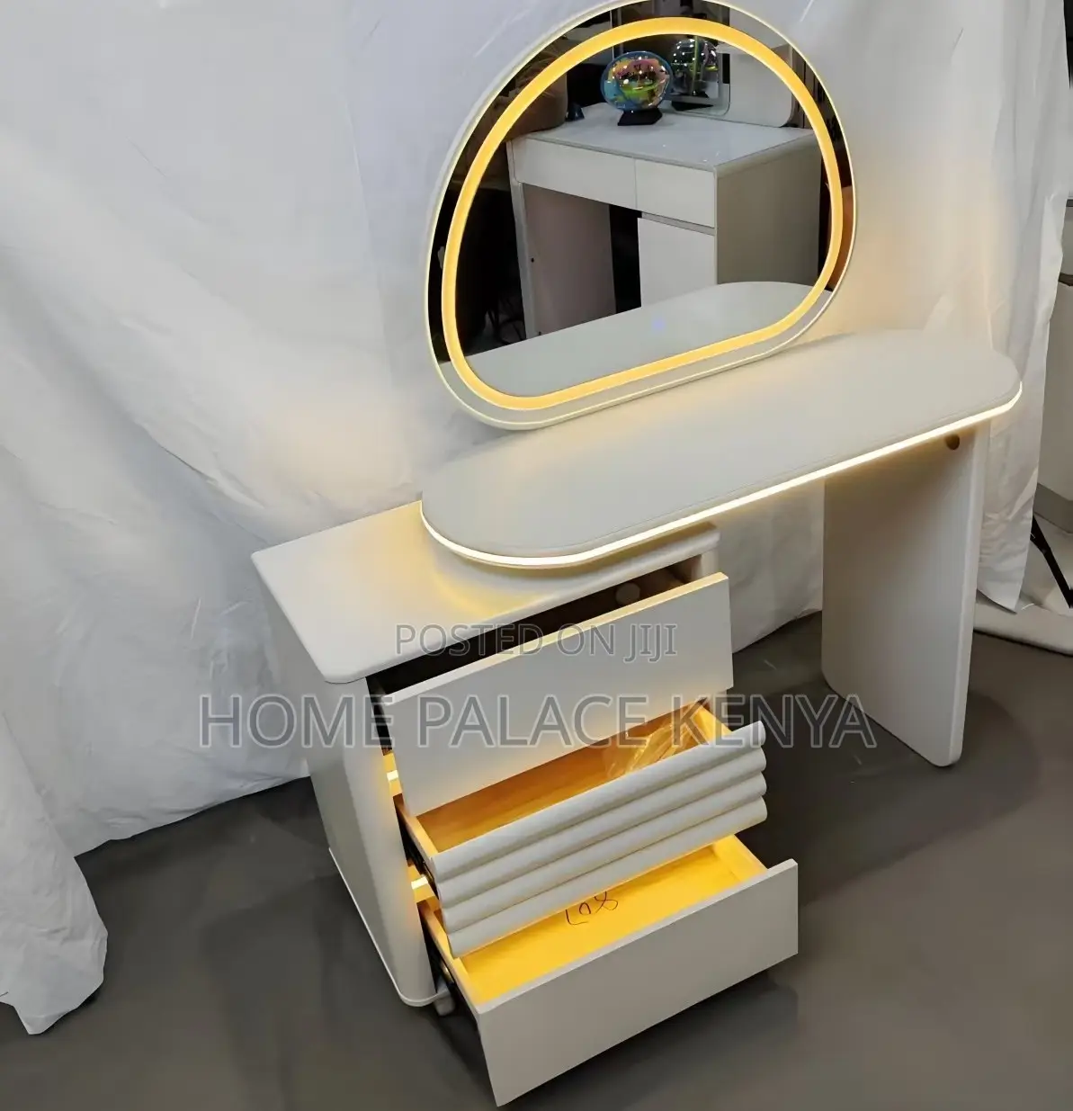 Vanity Table: Solid Wood MDF Led Makeup Dressing Table