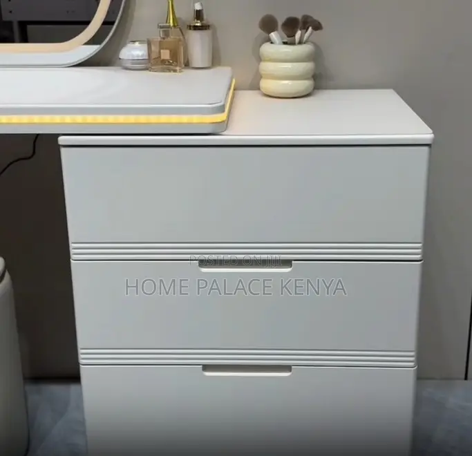 Vanity Table: Solid Wood MDF Led Makeup Dressing Table