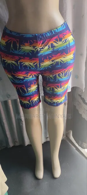 Flowed and Black Short