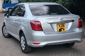 Toyota Axio 2014 Silver