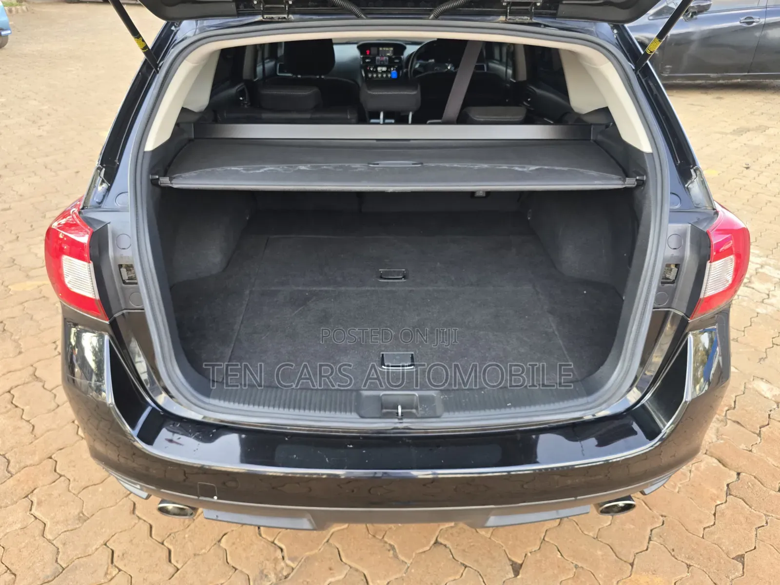 Subaru Levorg 2017 Black