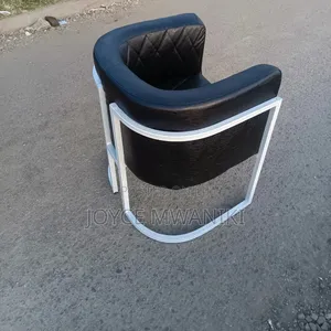 Manicure Seat Leather Black