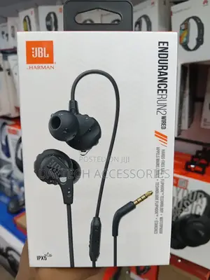 These Are the JBL Endurance Run 2 Wired Headphones in Black.