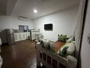 Furnished Studio Apartment in Town Centre for sale