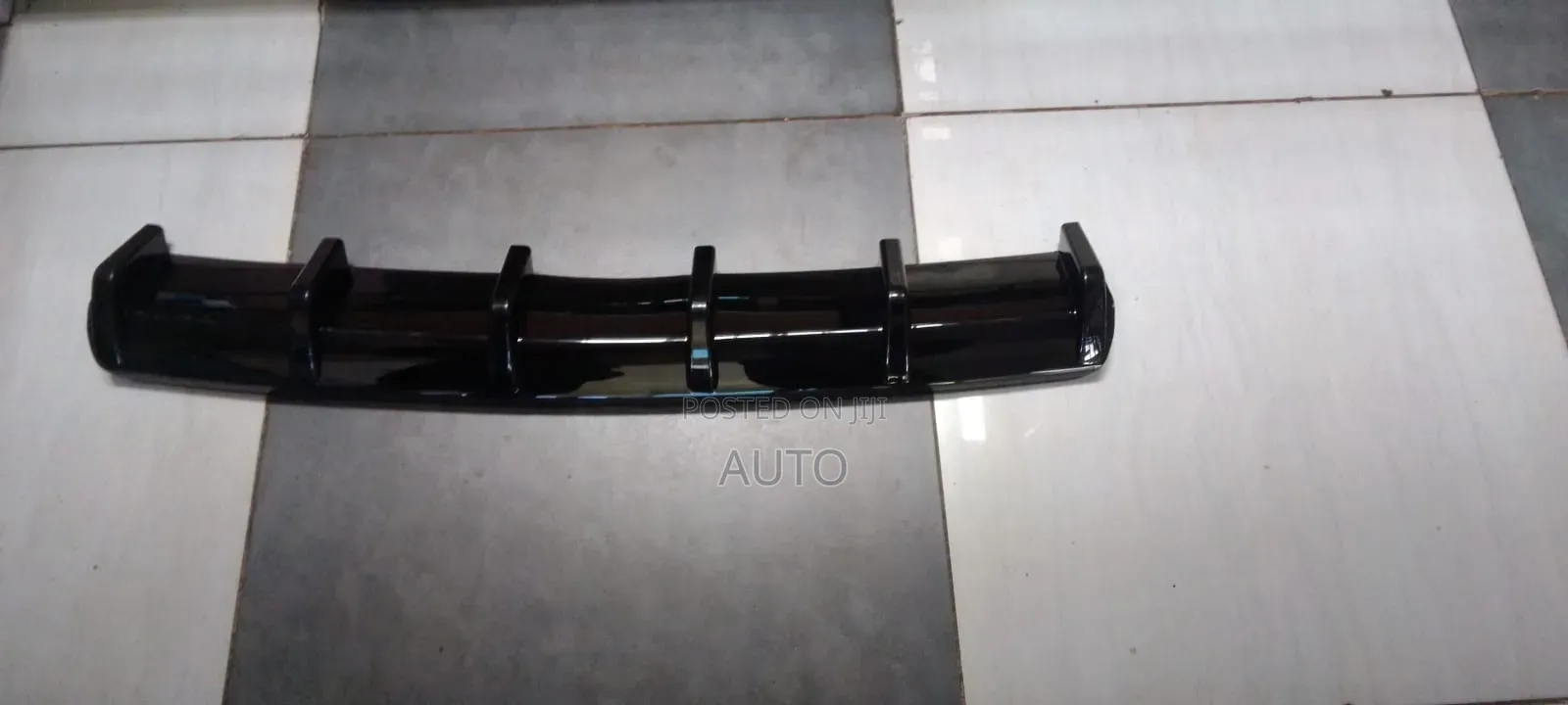 Universal 6 Fin Rear Diffuser – Sports Car Rear Bumper Diffuser