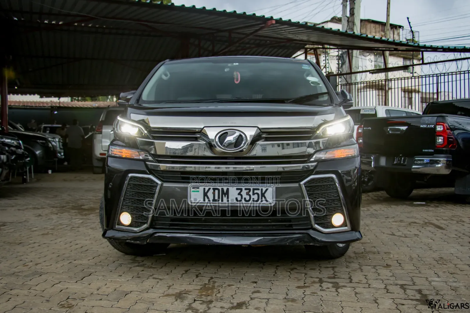 Toyota Alphard 2017 Black