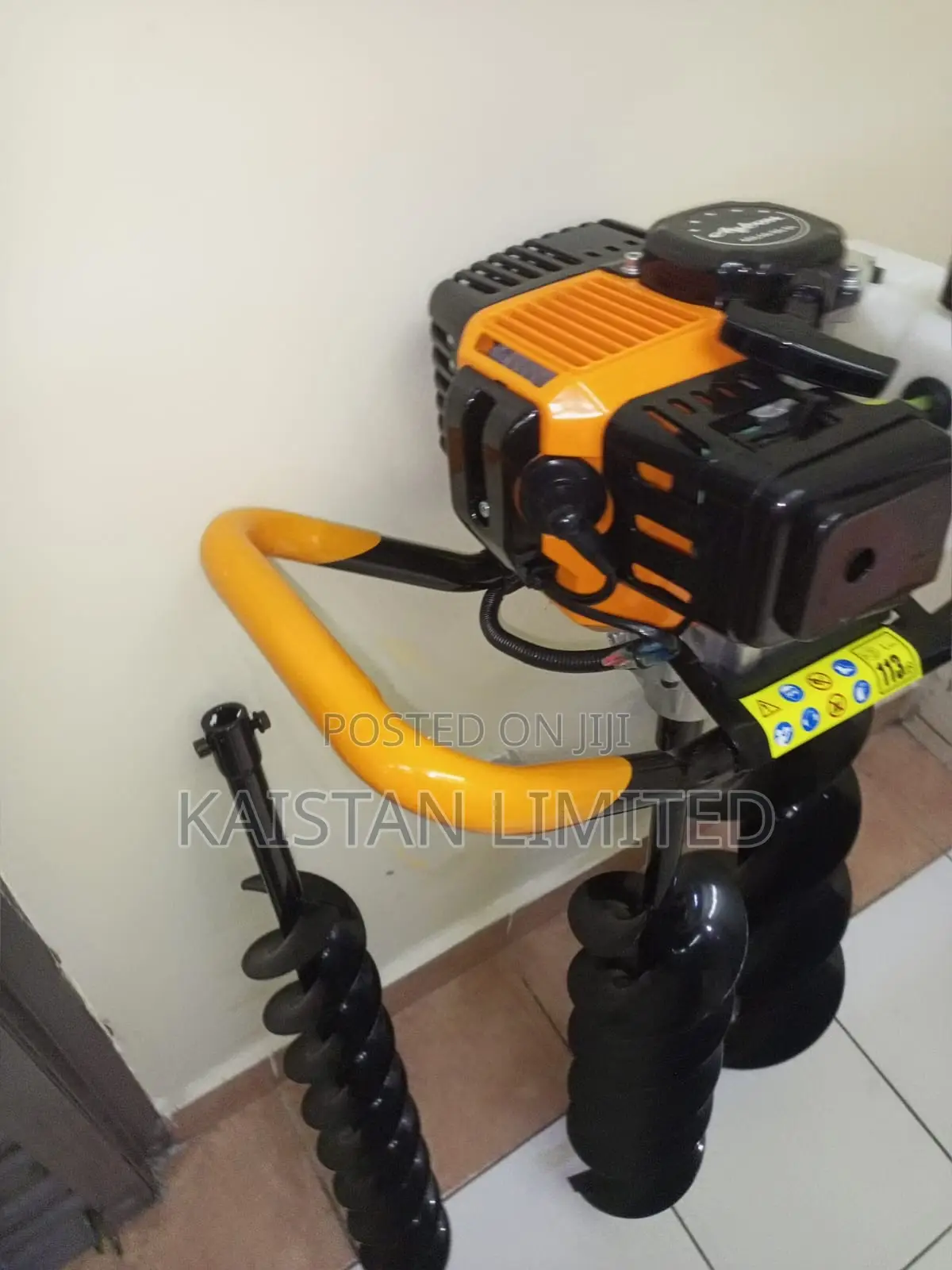 Powerful 2-Stroke Petrol Earth Auger Hole Digger With 3 Steel Bits