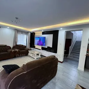 4bdrm Maisonette in Smith Area Plus Dsq, Nkoroi for rent