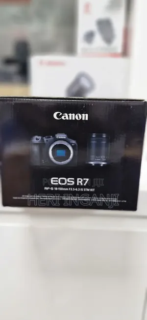 Canon Eos R7 Camera With 18-150mm