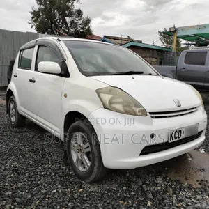 Toyota Passo 1.0 FWD 2008 White