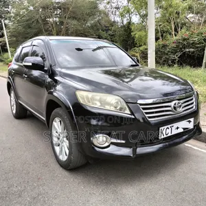 Toyota Vanguard 2011 Black