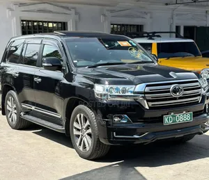 Toyota Land Cruiser 4.6 V8 ZX 2019 Black