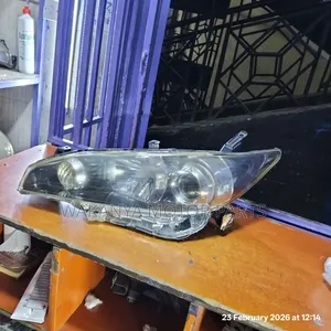 Toyota Wish Model 2010/2014 Xenon Headlamp, Clean Ex Japan