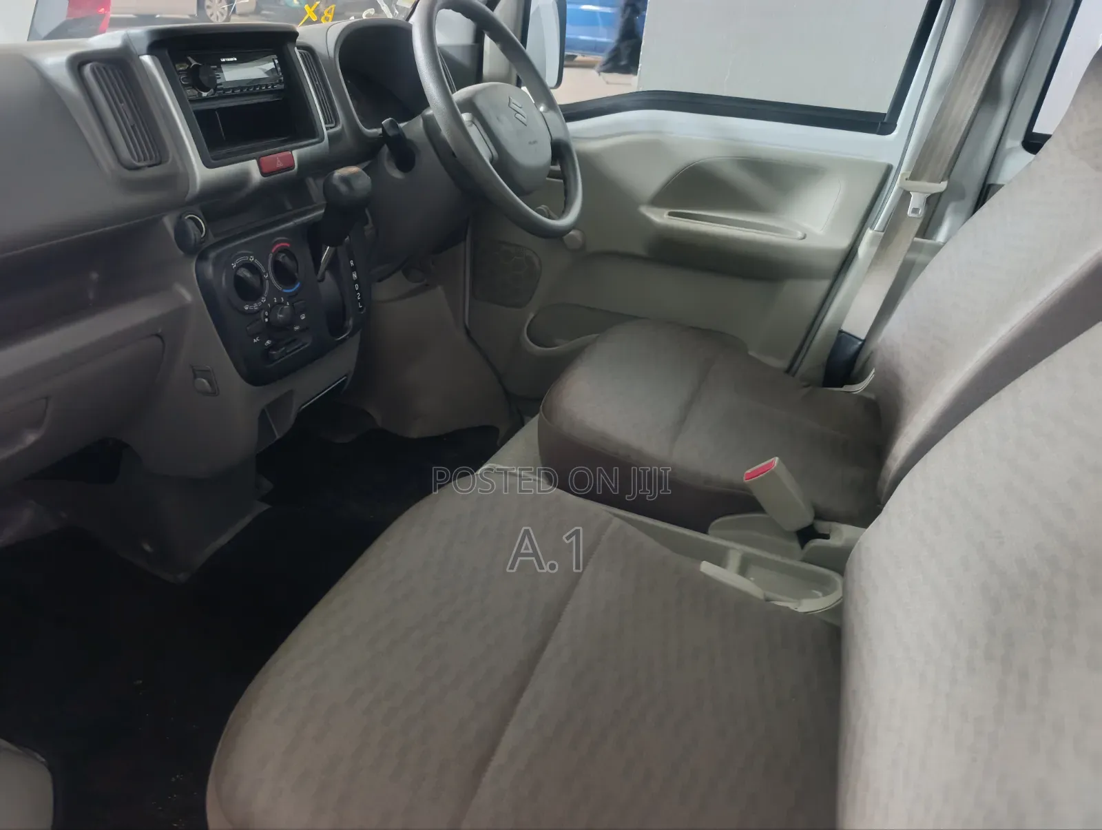 Suzuki Every 2018 White