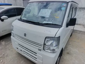 New Suzuki Every 2019 White