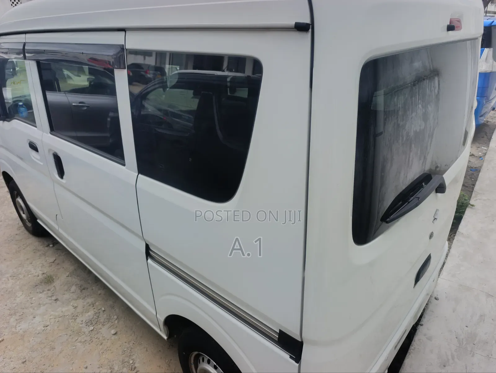 New Suzuki Every 2019 White